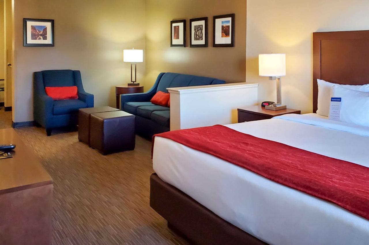 Comfort Inn & Suites Tempe Phoenix Sky Harbor Airport Extérieur photo