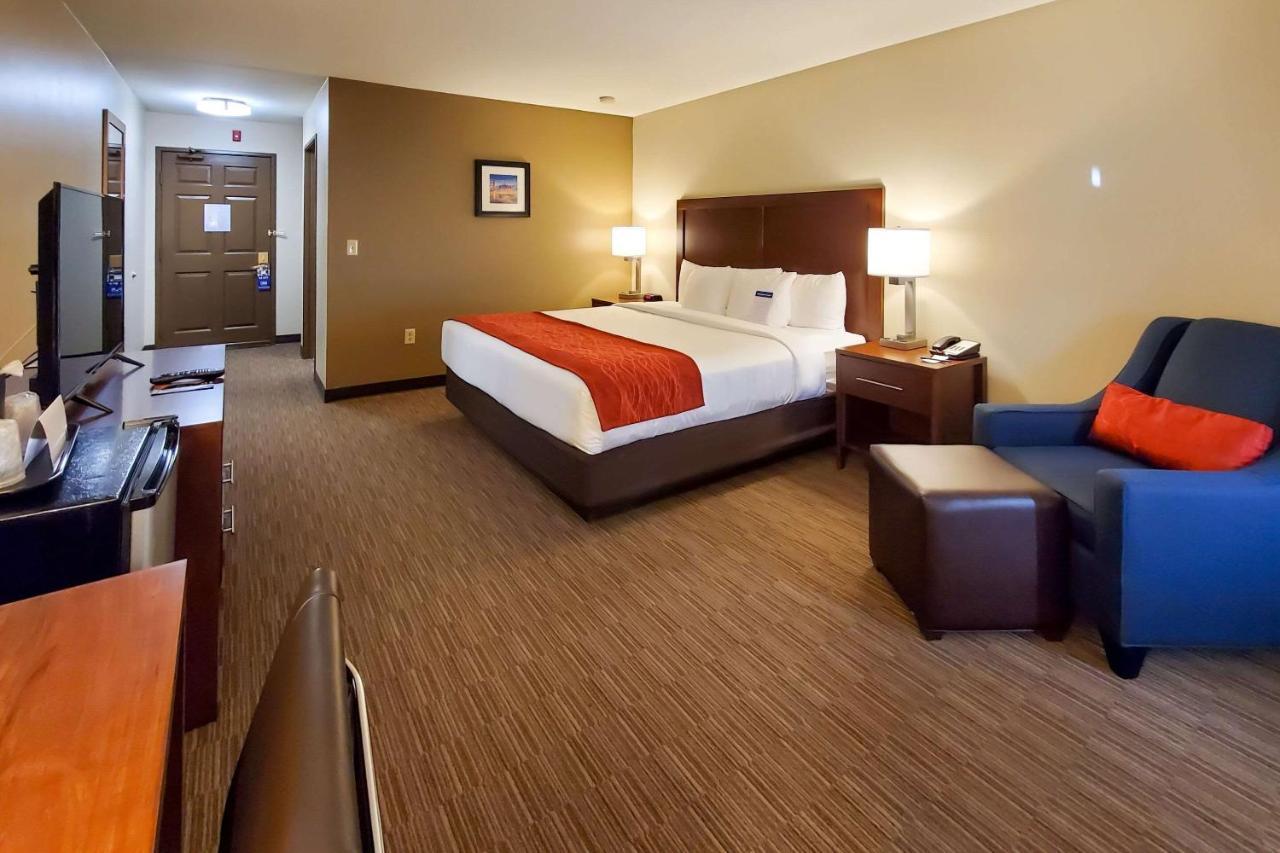 Comfort Inn & Suites Tempe Phoenix Sky Harbor Airport Extérieur photo