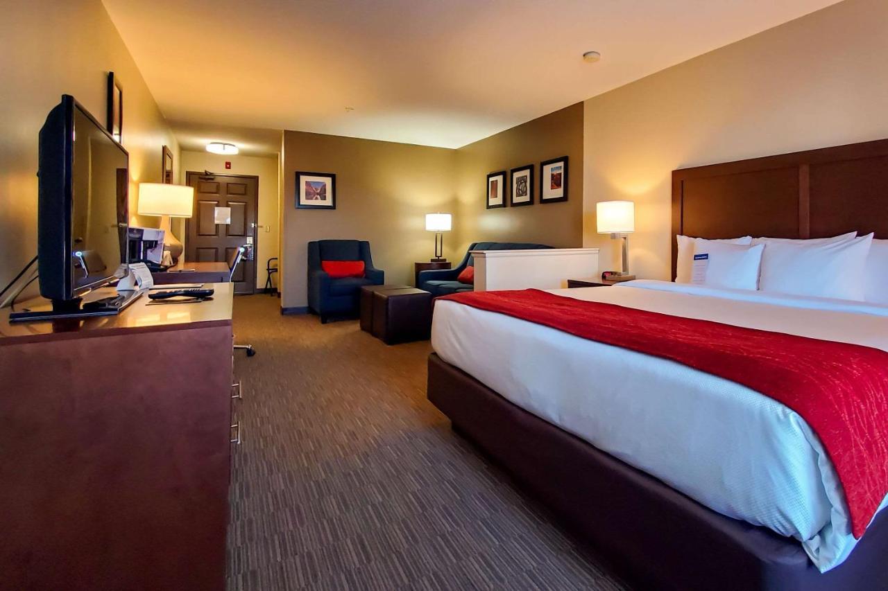 Comfort Inn & Suites Tempe Phoenix Sky Harbor Airport Extérieur photo